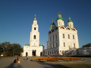 Успенский собор и колокольня Пречистенских ворот